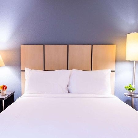 Sonesta Simply Suites Oklahoma City Airport المظهر الخارجي الصورة